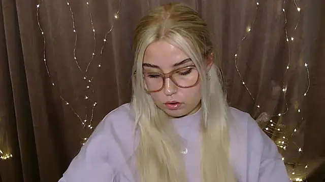 KristyHoney online show from 12/19/24, 07:29