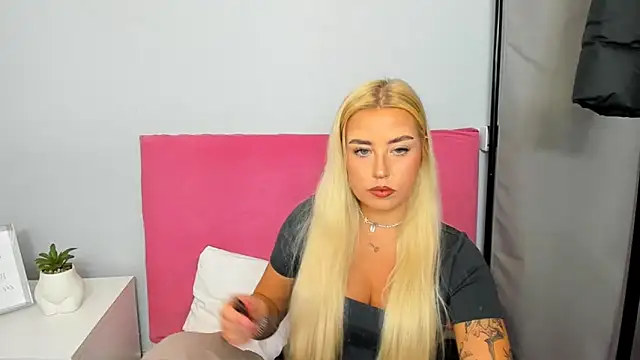 KristyHoney online show from 01/21/25, 09:13