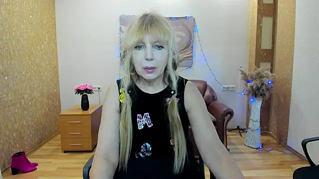 Snapshot of Anna_Diax chatting on 02/12/26, 01:06 Anna Diax online show from 02/12/26, 01:06