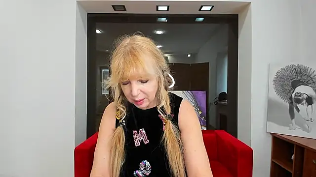 Snapshot of Anna_Diax chatting on 02/24/26, 01:53 Anna Diax online show from 02/24/26, 01:53