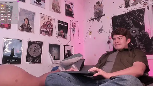 hothoneychile online show from 11/17/25, 02:50