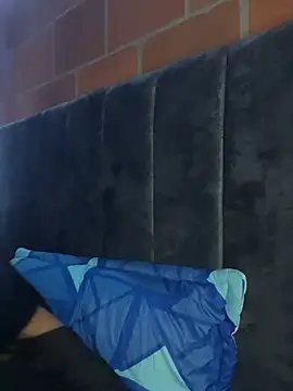 RoxyRoss  online show from 01/17/25, 02:08