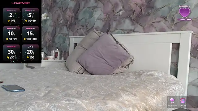 deliciousRose online show from 02/12/25, 07:44