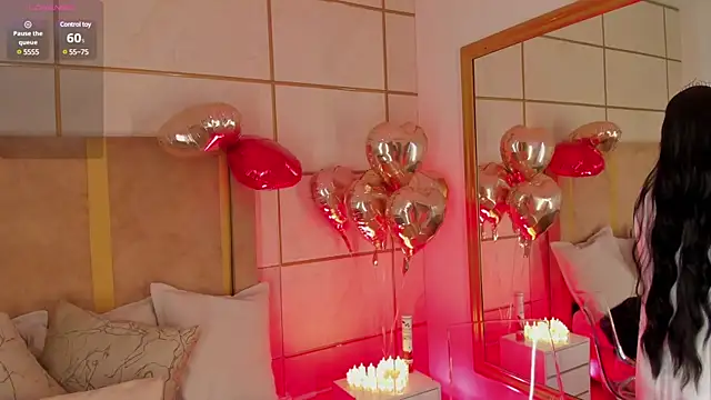 Snapshot of Kittenmeuw chatting on 02/15/25, 04:14 Kittenmeuw online show from 02/15/25, 04:14