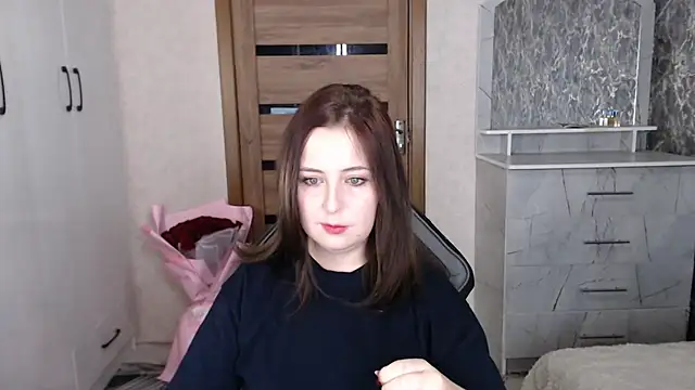 Kristy-Max online show from 11/10/25, 08:19