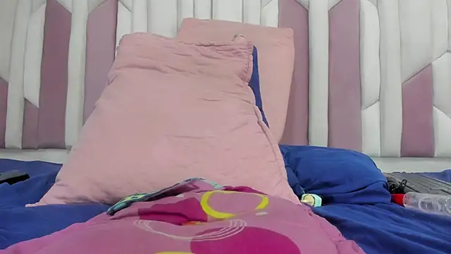 Snapshot of fer_dz chatting on 02/11/25, 03:18 fer dz online show from 02/11/25, 03:18