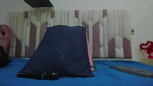 Snapshot of fer_dz chatting on 02/27/25, 12:02 fer dz online show from 02/27/25, 12:02