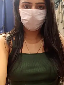 Snapshot of Mylovesana chatting on 04/11/26, 09:13 Mylovesana online show from 04/11/26, 09:13