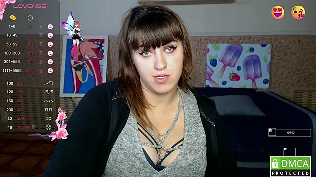 Snapshot of Amali_Ivanna_smit chatting on 10/23/25, 11:31 Amali Ivanna smit online show from 10/23/25, 11:31