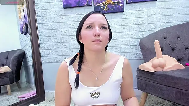  EmilyJireh  online show from 12/05/25, 05:09