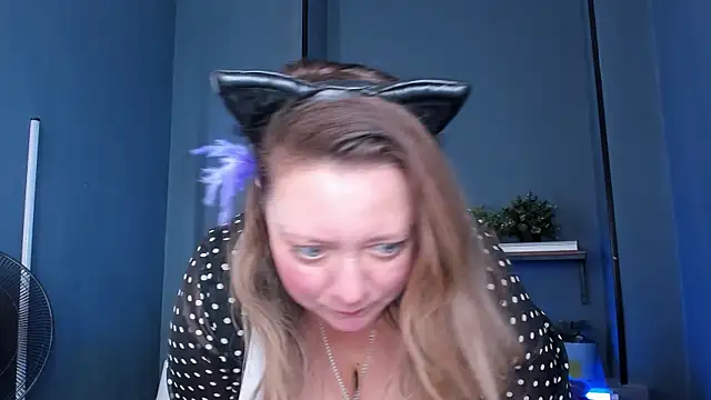 JesiaFoxi online show from 02/13/25, 03:24