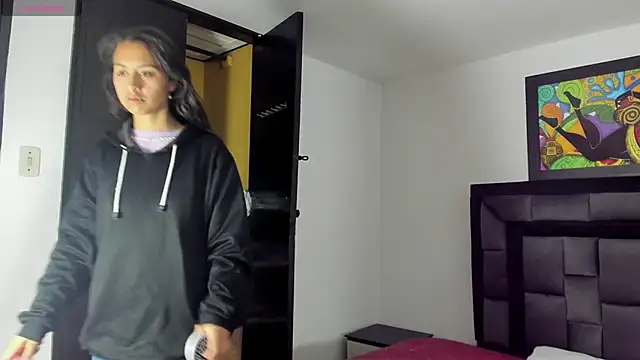 tatiana valencia online show from 02/07/25, 11:34