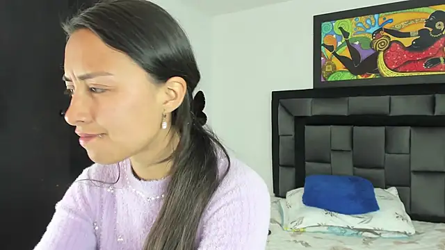 tatiana valencia online show from 02/25/25, 12:34