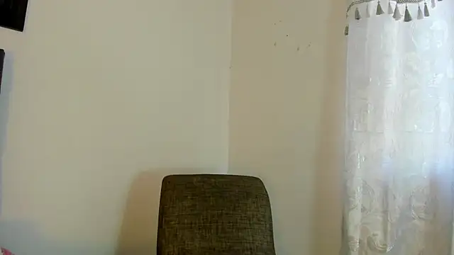 Snapshot of tatiana_valencia chatting on 05/11/26, 12:44 tatiana valencia online show from 05/11/26, 12:44