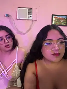 maddie-and-chelsea- online show from 03/20/25, 05:46