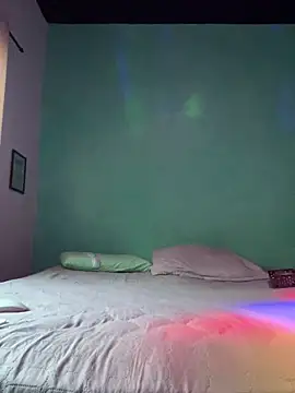 xMirana  online show from 04/07/26, 10:05