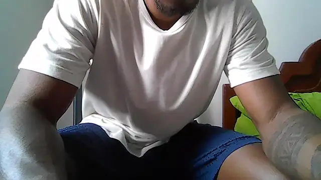 Snapshot of Alphadavid_23 chatting on 03/27/26, 05:23 Alphadavid 23 online show from 03/27/26, 05:23