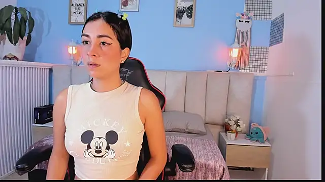 lyzzi smith01 online show from 01/21/25, 07:28