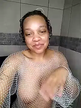 Snapshot of HAZELNUT_EYE chatting on 01/14/25, 02:53 HAZELNUT EYE online show from 01/14/25, 02:53