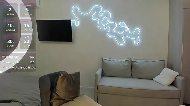 Snapshot of _cometoseeme_ chatting on 03/21/25, 05:02  cometoseeme  online show from 03/21/25, 05:02