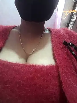 Snapshot of hotdesibb30 chatting on 02/15/25, 06:02 hotdesibb30 online show from 02/15/25, 06:02