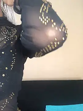 Snapshot of niccki3 chatting on 12/20/24, 07:22 niccki3 online show from 12/20/24, 07:22