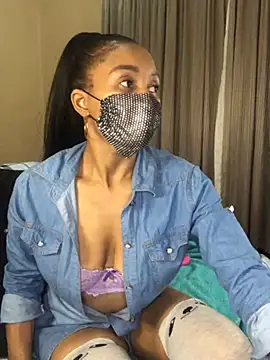 Snapshot of niccki3 chatting on 01/06/25, 10:58 niccki3 online show from 01/06/25, 10:58