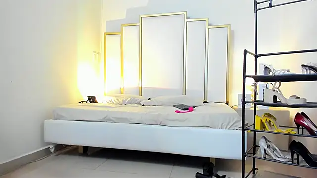 Snapshot of Abycollins chatting on 02/11/25, 11:12 Abycollins online show from 02/11/25, 11:12