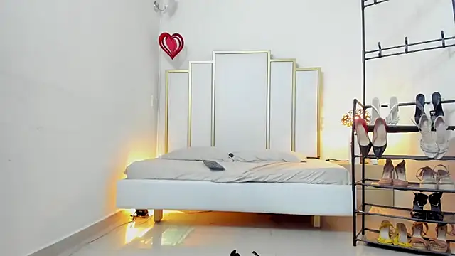 Snapshot of Abycollins chatting on 03/09/25, 10:41 Abycollins online show from 03/09/25, 10:41