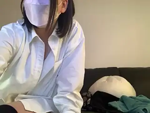 Snapshot of Angels1-2-3-4-5 chatting on 01/08/25, 10:26 Angels1-2-3-4-5 online show from 01/08/25, 10:26