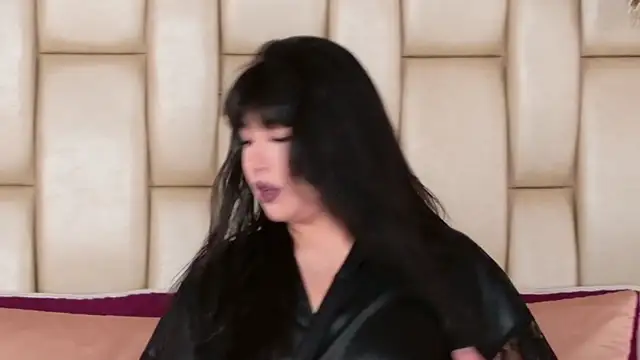 Alexa Miss online show from 11/22/25, 07:24