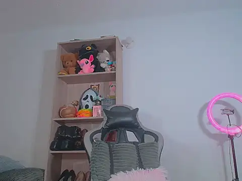 Danna Bella666 online show from 05/16/26, 07:45