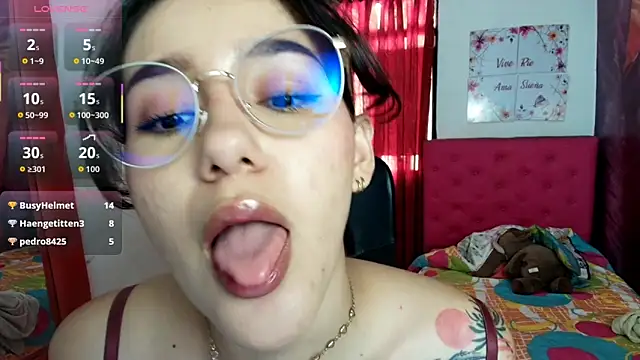 miley blue  online show from 02/18/26, 07:21