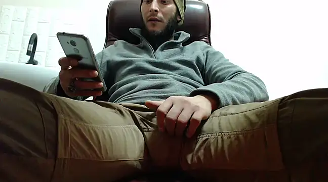 hardbigcock16 online show from 12/25/24, 11:22