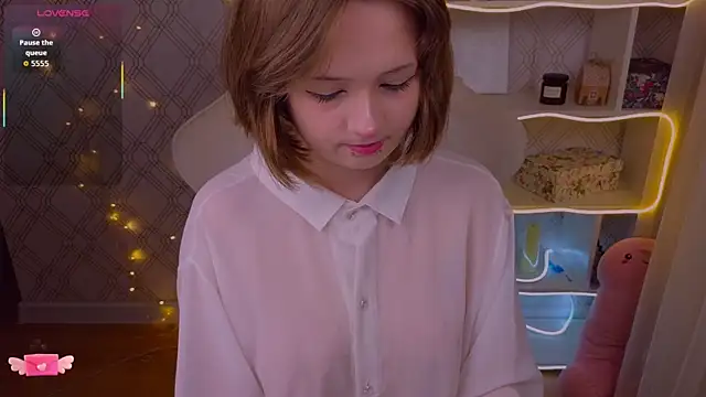 Snapshot of Mary_uw chatting on 01/18/26, 02:37 Mary uw online show from 01/18/26, 02:37