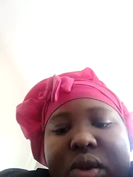 queenxdede online show from 10/27/25, 01:04