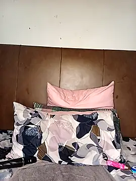 Snapshot of Boobylicious_BB chatting on 03/02/25, 08:27 Boobylicious BB online show from 03/02/25, 08:27