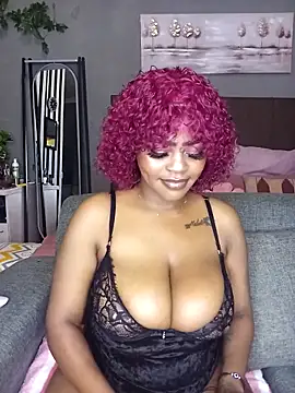 Snapshot of Boobylicious_BB chatting on 09/20/25, 06:53 Boobylicious BB online show from 09/20/25, 06:53