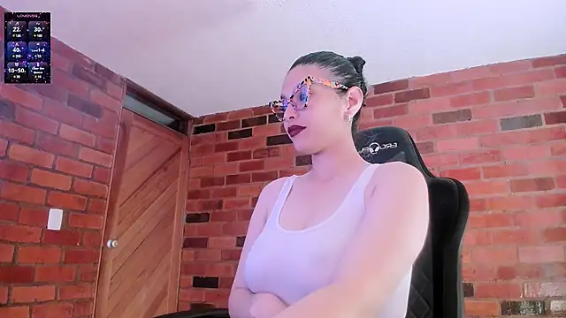 paulinabarnett- online show from 12/24/24, 12:33