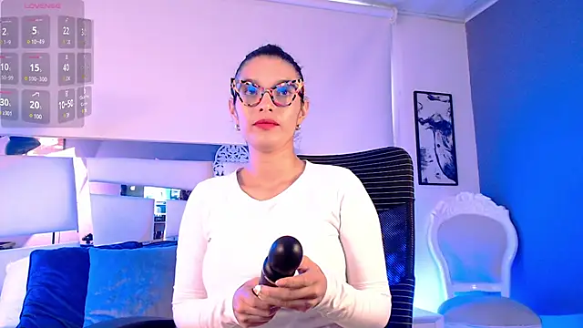 paulinabarnett- online show from 03/03/25, 12:05