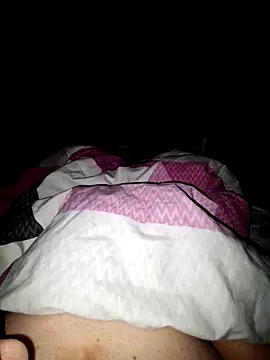 Snapshot of schlonzi81 chatting on 12/12/24, 10:09 schlonzi81 online show from 12/12/24, 10:09