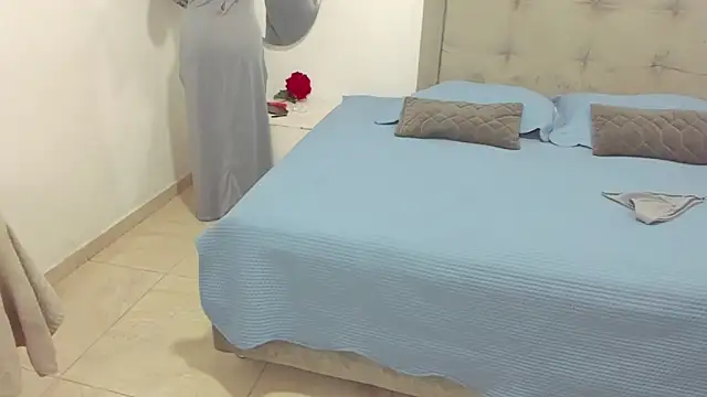 Snapshot of Hanaa_latif chatting on 12/22/24, 12:16 Hanaa latif online show from 12/22/24, 12:16