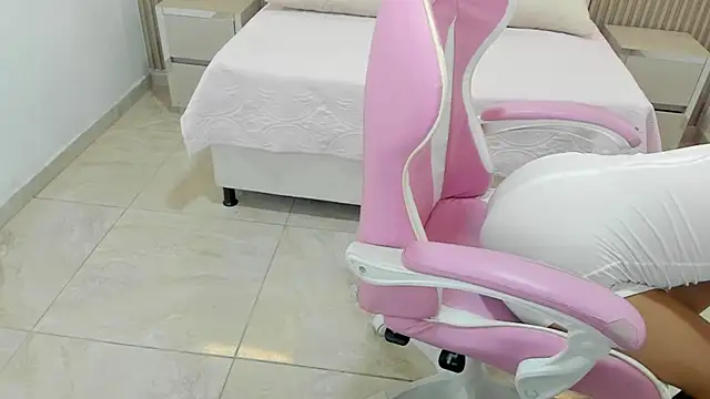 Snapshot of Hanaa_latif chatting on 01/24/25, 02:08 Hanaa latif online show from 01/24/25, 02:08