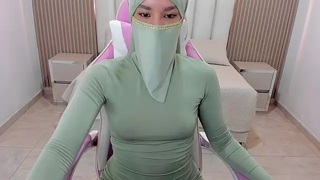 Snapshot of Hanaa_latif chatting on 01/30/25, 04:02 Hanaa latif online show from 01/30/25, 04:02