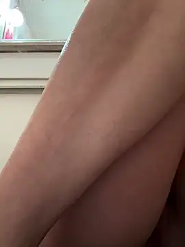 hotNReady6969 online show from 09/14/25, 03:05