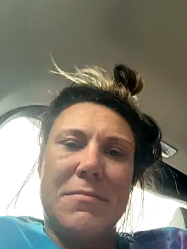 hotNReady6969 online show from 10/06/25, 09:23