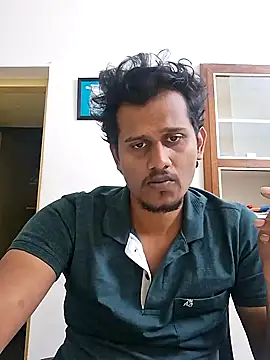 Snapshot of Long_Laster chatting on 12/17/24, 12:33 Long Laster online show from 12/17/24, 12:33