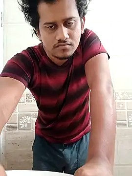 Snapshot of Long_Laster chatting on 01/14/25, 03:32 Long Laster online show from 01/14/25, 03:32