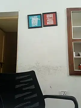 Snapshot of Long_Laster chatting on 02/05/25, 11:34 Long Laster online show from 02/05/25, 11:34