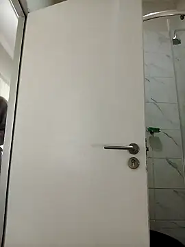 Snapshot of Cocowett chatting on 09/10/25, 06:57 Cocowett online show from 09/10/25, 06:57